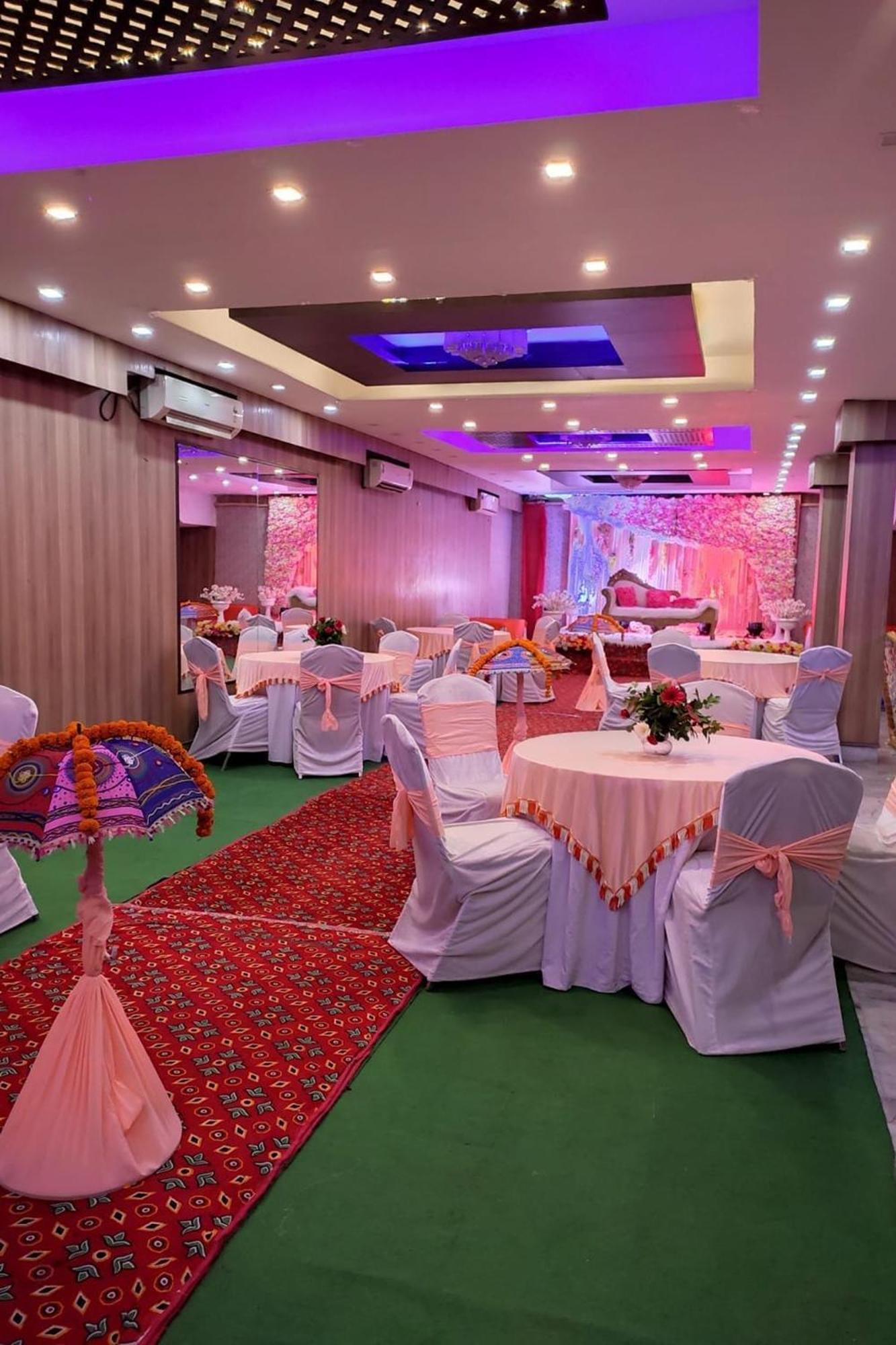Hotel Shree Kanta Gurgaon Bagian luar foto
