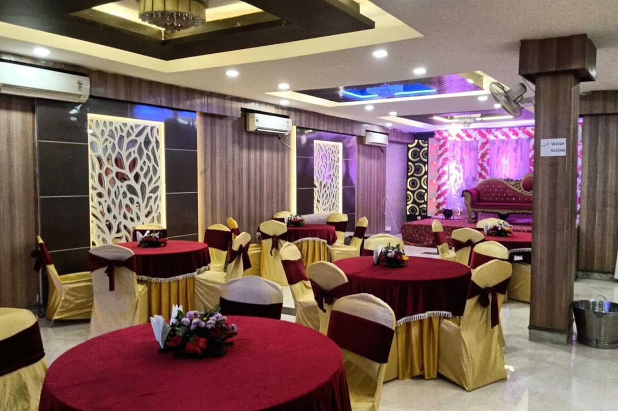 Hotel Shree Kanta Gurgaon Bagian luar foto